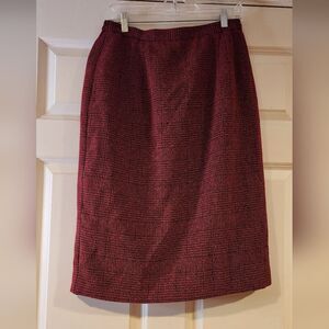 Plaza South red and black stretchy zip back midi skirt size 12